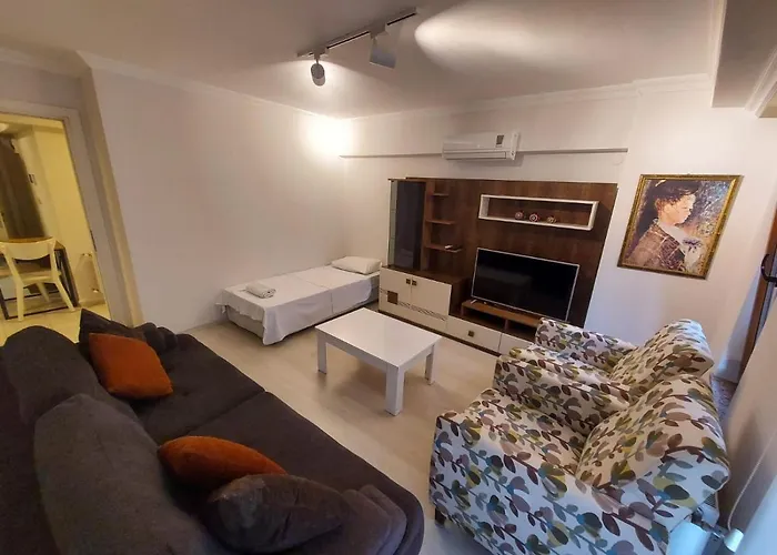 Class Suit Residence